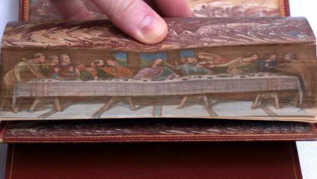 Скрытые рисунки на обрезах старинных книг Книги, История вещей, История, Видео, Длиннопост