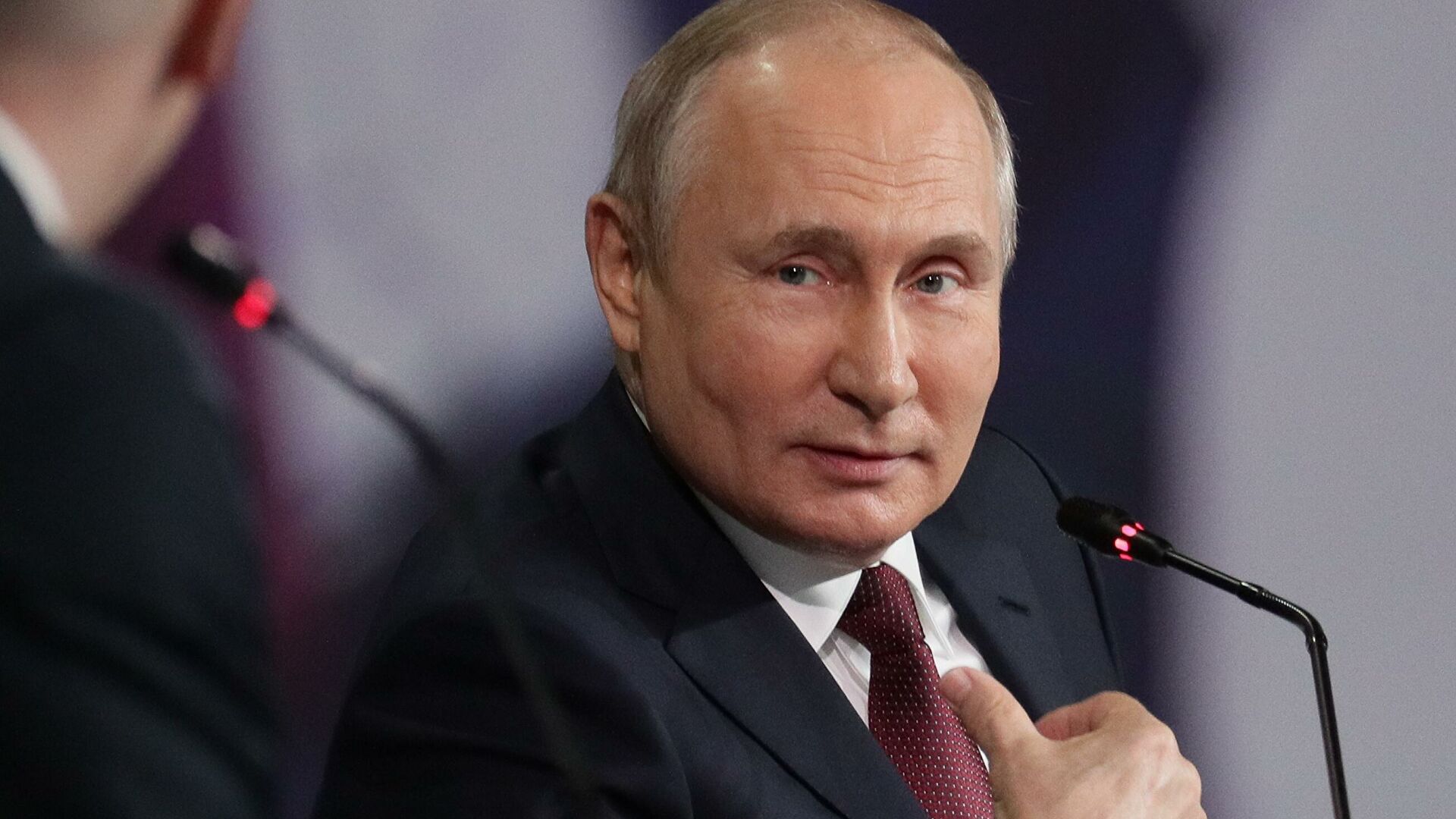 Путин заявил, что не знает Протасевича и 