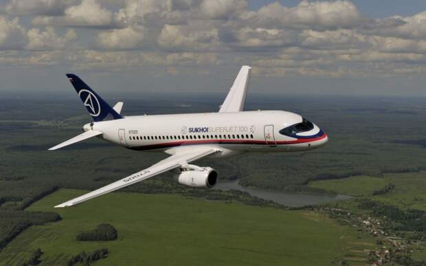 Новое небо для «Сухого»: Ирландия принимает третий королевский борт SSJ 100