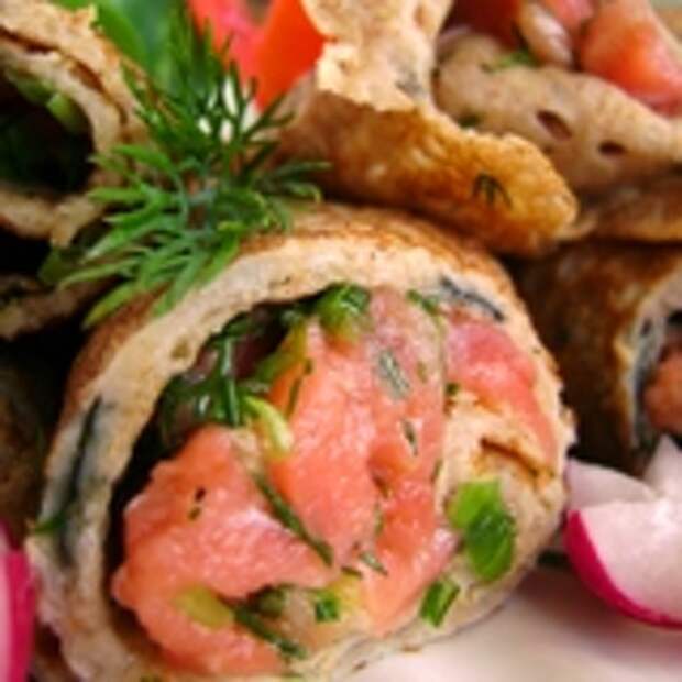 Блинчики отрубные с нори и малосольной  кетой. Идеальная польза.