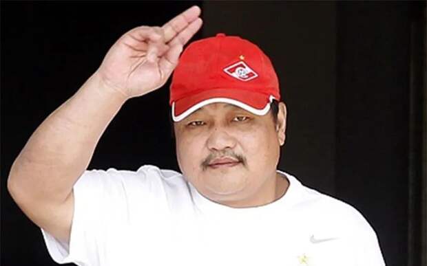 Врач Лю Хуншен назвал самого толстого игрока «Спартака» за время своей работы: «Карпин штрафовал его очень часто»