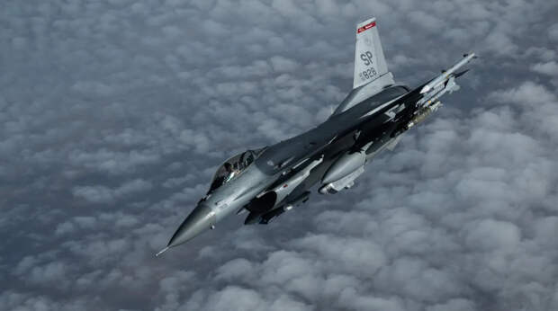 Контракт в результате переворота: Перу закупило истребители F-16