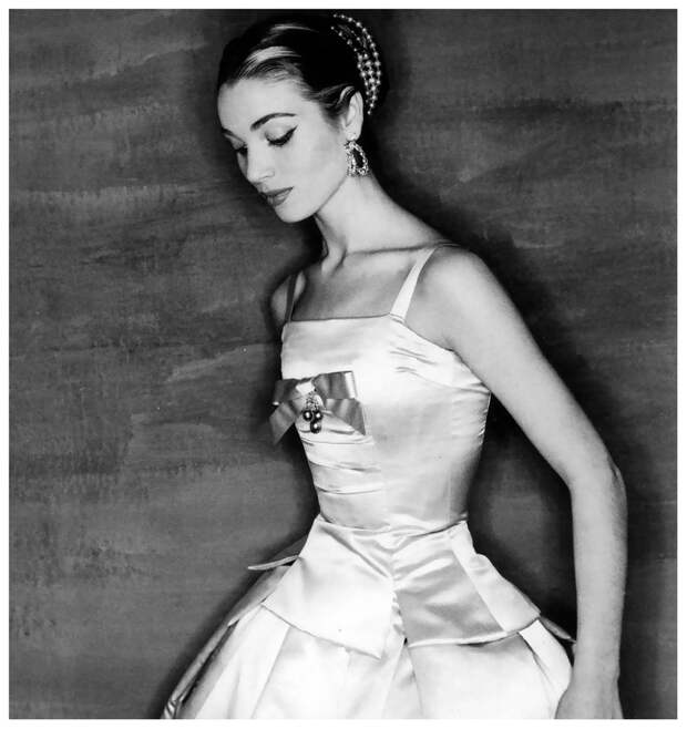 Elsa Martinelli in a design by Dior called “Zemire”, Paris, UK, U.S. and French Vogues, Sept. 1954 Photo Clifford Coffin.jpg