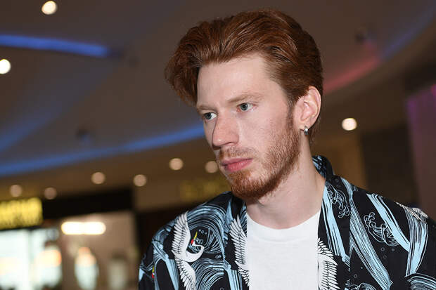 Никиту Преснякова сняли с молодой красоткой: копия Красновой и мать-одиночка