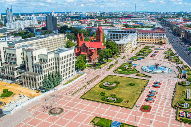 Депутат Свинцов: россияне покупают квартиры в Минске, потому там дешевле жить