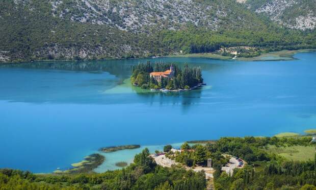 3. Остров Висовац, Хорватия (Marz88/CC BY-NC-SA 2.0) На острове расположен францисканский монастырь XVII века. мир, остров, природа
