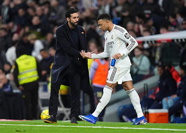 Первая победа Арбелоа – исправился после ужаса в первом тайме. «Реал» дожал с голом Мбаппе — La Saeta Rubia | Все о Реале