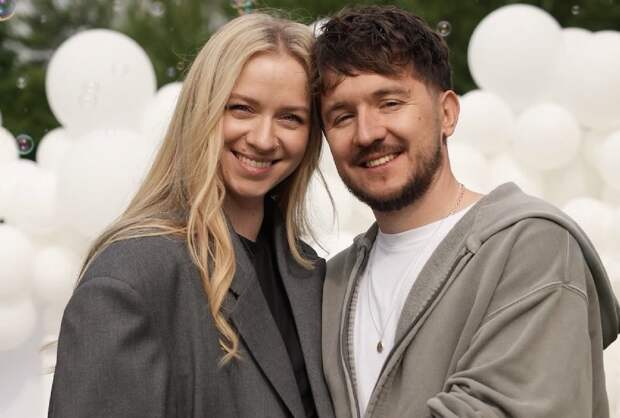 Жена популярного блогера пожаловалась на нехватку денег на жилье в Москве