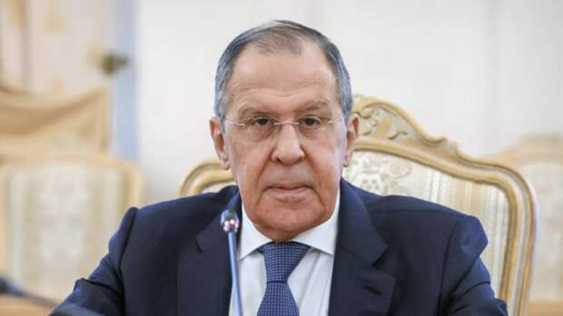 Лавров, говоря о действиях Зеленского, вспомнил басню Крылова «Слон и Моська»