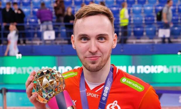 Воспитанник архангельской спортшколы №1 Евгений Баранов стал трехкратным чемпионом России по волейболу