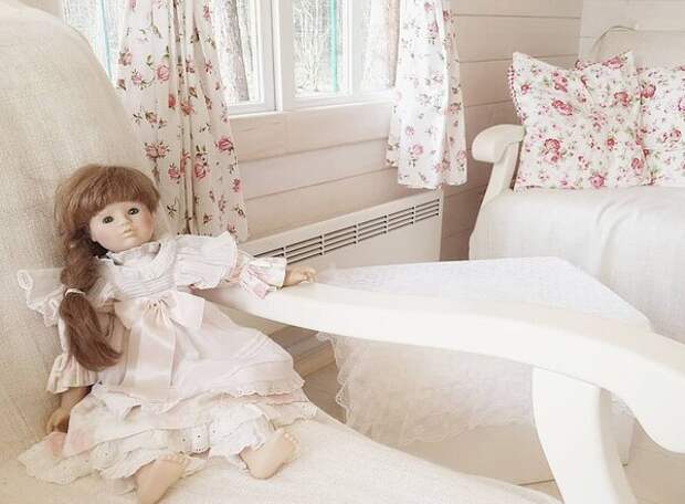 Фото : Усадьбушка Фарфоровая кукла (ХХ век)