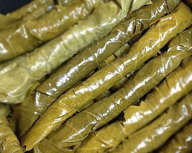 Маринованные виноградные листья