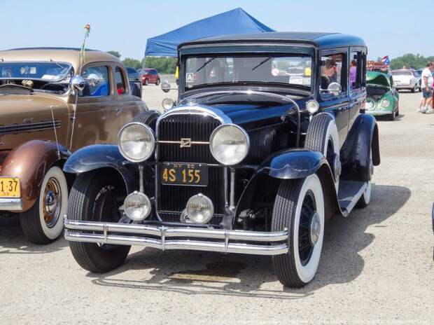 Шоу старых автомобилей в Бруклине авто, ретро авто, олдтаймер