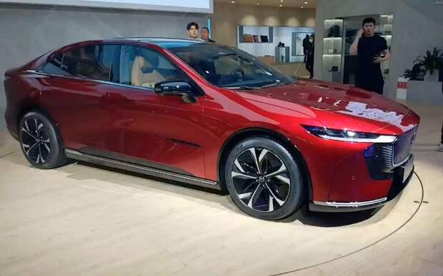Mazda показала новую модель – это предвестник новой «шестерки»!
