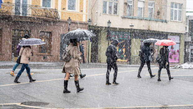 Очередной циклон обрушится на Москву — в Гидрометцентре призвали приготовиться к буйству стихии