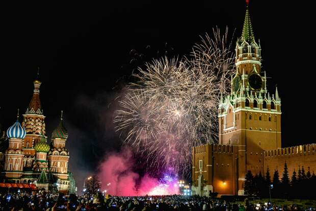 8 мая станет сокращённым рабочим днём для россиян