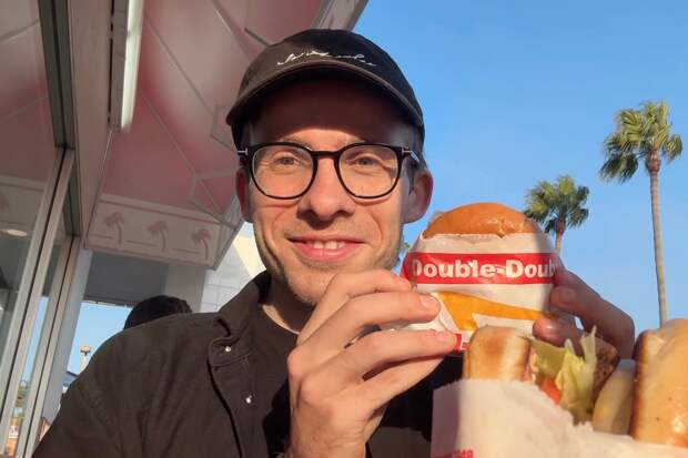 Украинский блогер приехал в США, стал «калифорнийским ватником» и сказал «гойда»