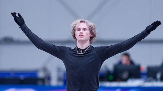 Малинин: для меня большая честь — получить подарок от Овечкина