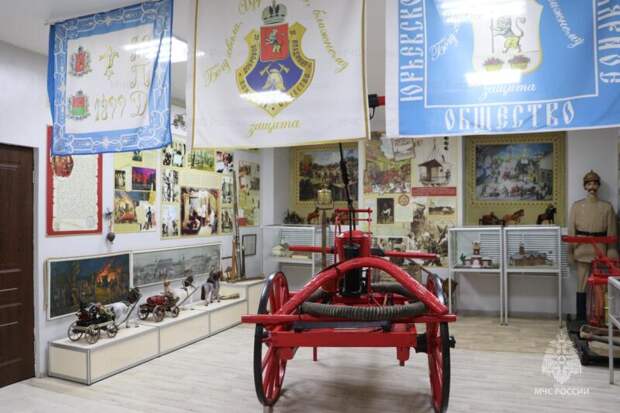 Пожарно-спасательная выставка ГУ МЧС России по Владимирской области отметила 50-летие