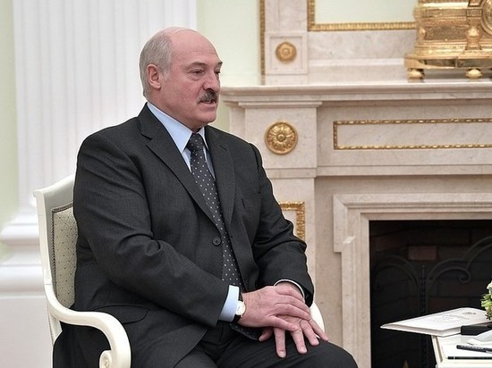 Подавленный Лукашенко сдался Путину: общая власть России и Белоруссии Подавленный Лукашенко сдался Путину: общая власть России и Белоруссии