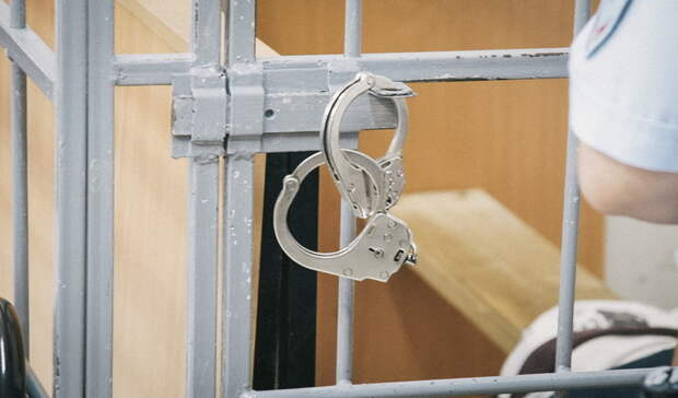 Нижегородский экс-полицейский, осужденный за пытки задержанных, получил условный срок