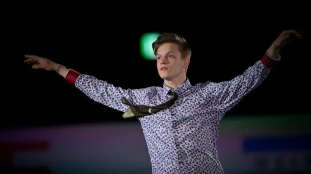 Ограничение сложности и изменение освещения: что обсуждают после падения Семененко на ледовом шоу