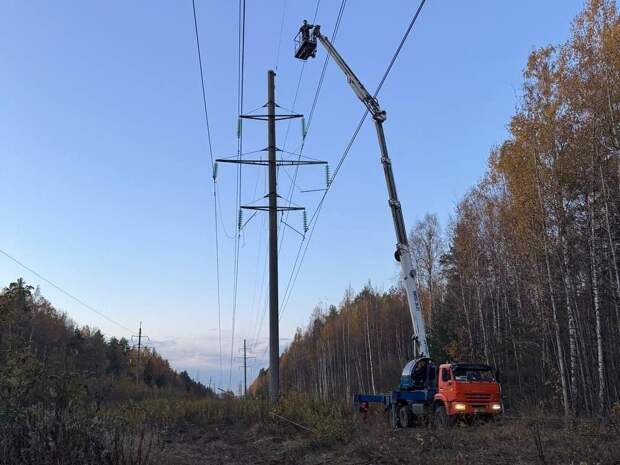 Энергетики вернули в строй ЛЭП, оставившую без света триста домов на севере Петербурга