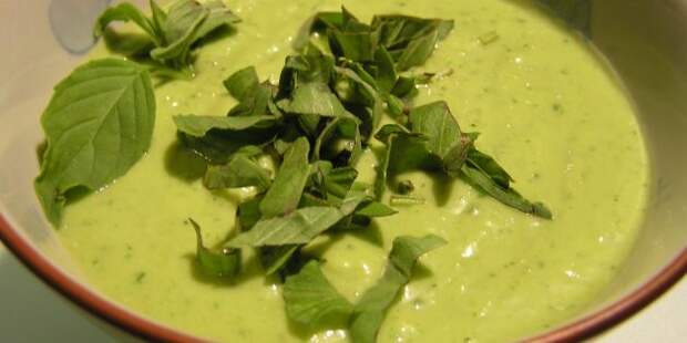 Лучшие рецепты с базиликом: Суп из авокадо с базиликом