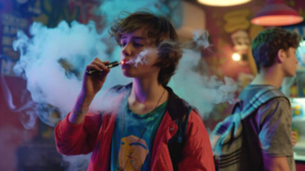 В России изучают идею пожизненного запрета на курение для родившихся после 2008 года