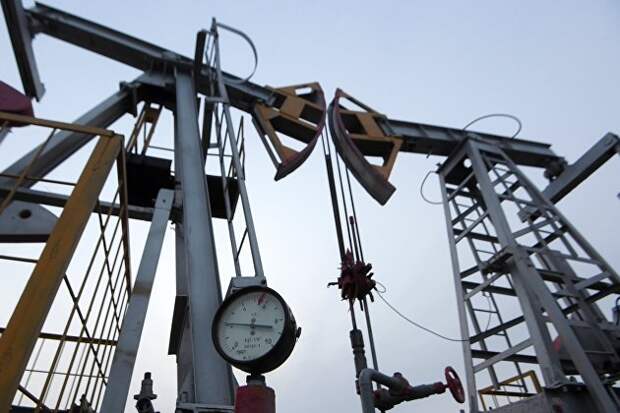 Нефть Brent поднялась выше 74 долларов за баррель впервые с 2019 года
