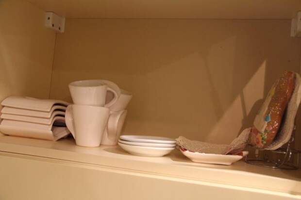 Системы хранения на кухне, полка для посуды