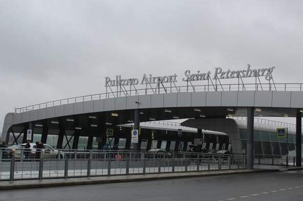 После снятия ограничений число задержанных рейсов в Пулково выросло до 36