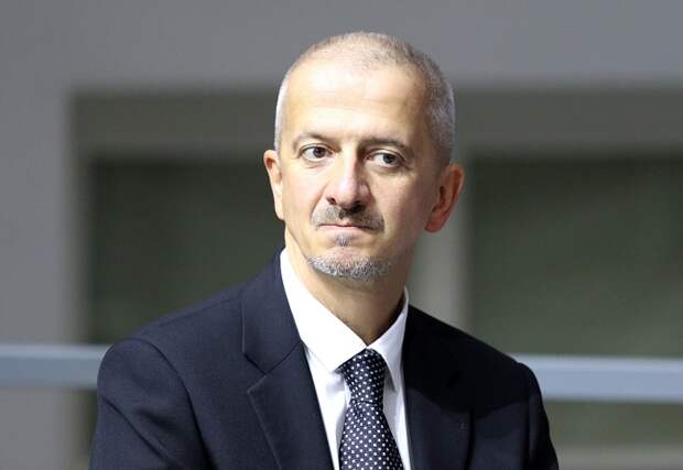 Константин Богомолов обвинил МХАТ в сектантстве