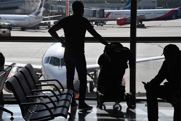 «Ъ»: в Ростуризме предостерегли компании от махинаций с вывозом россиян