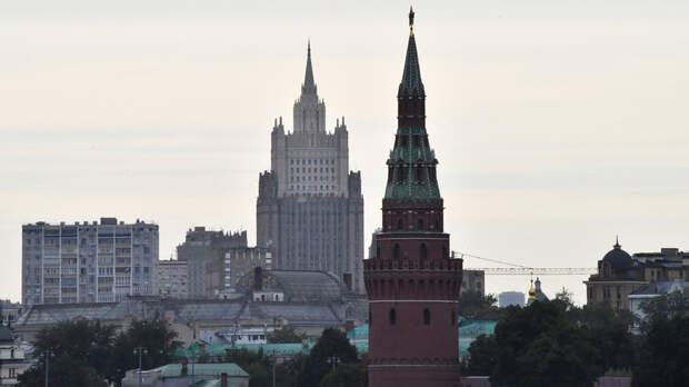 В Кремле назвали позицию США по вооружению «Азова» стремлением подавить Россию