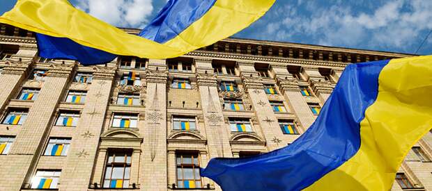Украина в своём репертуаре: расширяет санкции против России