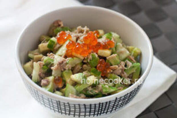 Салат с тунцом Salat s tuntsom 300x200 Салат с тунцом
