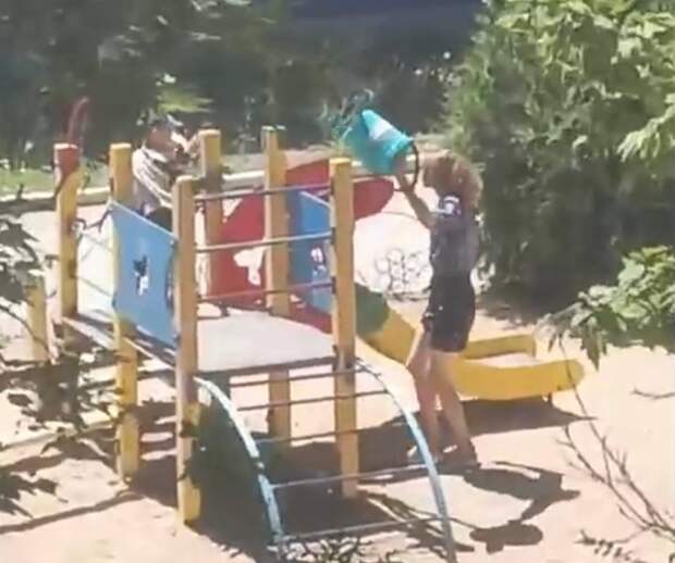 Прокуратура проверит детский сад в Керчи, где на воспитанников замахивались ведром