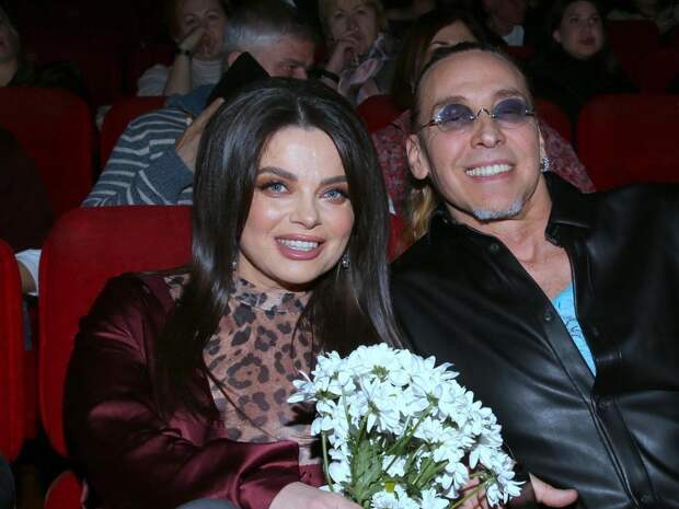 Тарзан о том, абьюзит ли Наташу Королеву, которую заставляет худеть