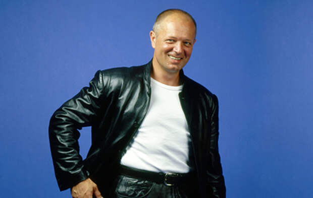 «Он обожал трюки и сам их ставил»: вдова Андрея Ростоцкого раскрыла, что стало с могилой актера спустя 23 года после гибели