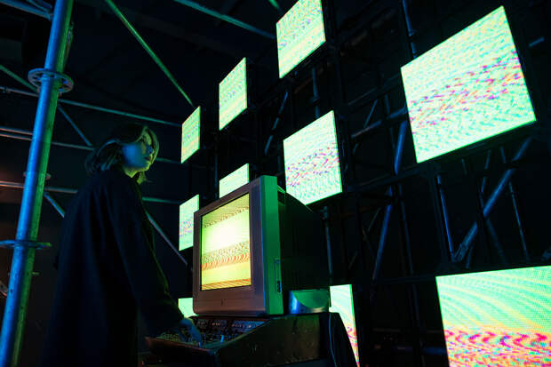 Экспозиция выставки «Свет и Музыка. Экспериментальная эстетика СССР и новые медиа»