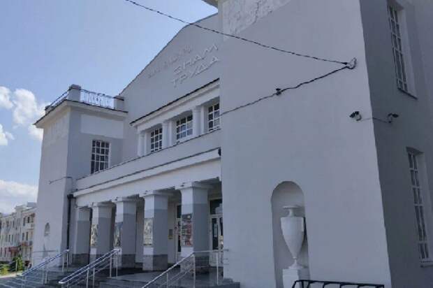 В Тамбове представят спектакль "Точка бифуркации"