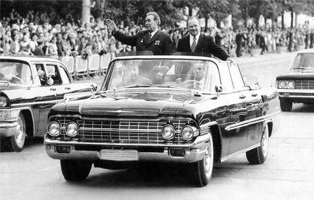 Цех по производству автомобилей представительского класса авто, завод, зил