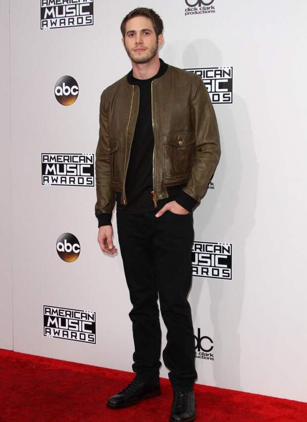 blake-jenner-2016-american-music-awards-01