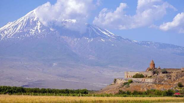 Спор выше гор: Армения отказывается от упоминаний об Арарате