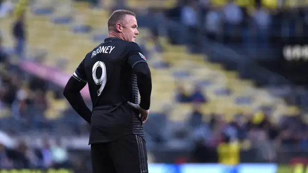 Руни заявил, что получал предложения по тренерской работе