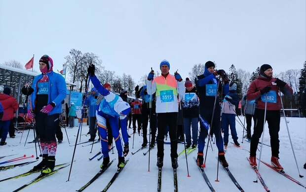 Александр Беглов поприветствовал участников Всероссийской гонки "Лыжня России"