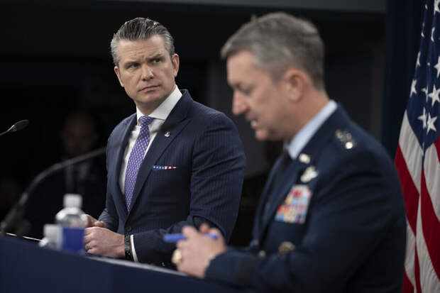 Объяснено неожиданное увольнение генералов Пентагона в разгар иранской войны