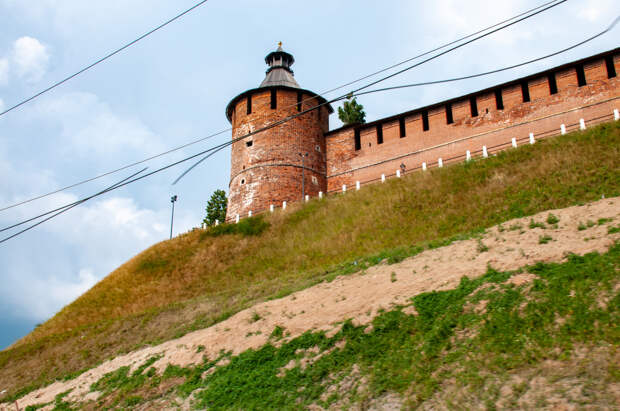 В Нижегородском кремле обрушилась часть деревянной кровли