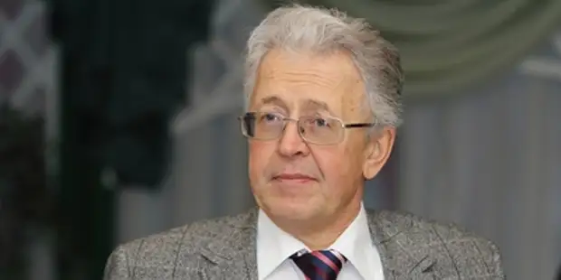 «Российская валютная биржа прикажет долго жить»